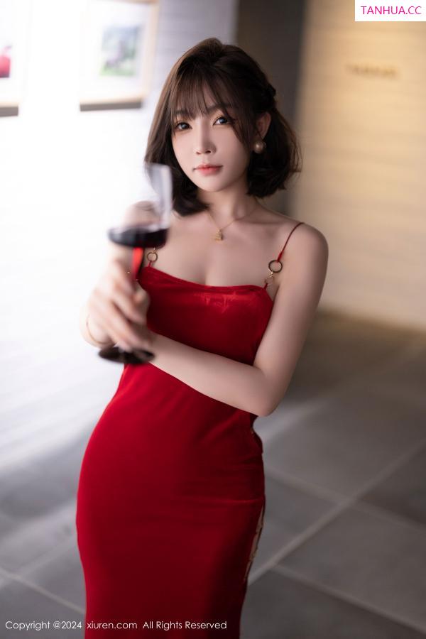 陈芝 芝芝Booty [XiuRen]高清写真图 2024.09.29 No.9229 徐莉芝Booty 美腿黑丝第12张图片
